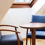 Longoria Plaza By Pandora 3* Oviedo