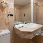 Longoria Plaza By Pandora 3* Oviedo