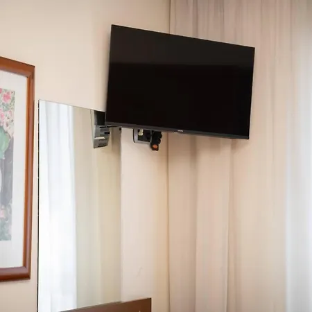 Longoria Plaza By Pandora Hotel 3*