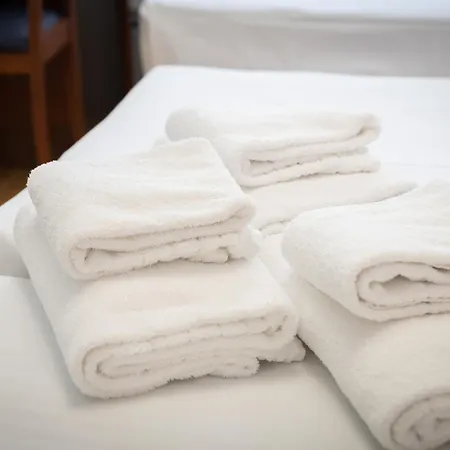 Longoria Plaza By Pandora 3* Oviedo