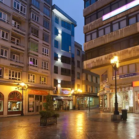 ホテル Duerming Longoria Plaza 3*
