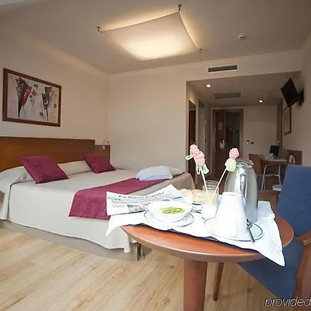 Duerming Longoria Plaza Hotel