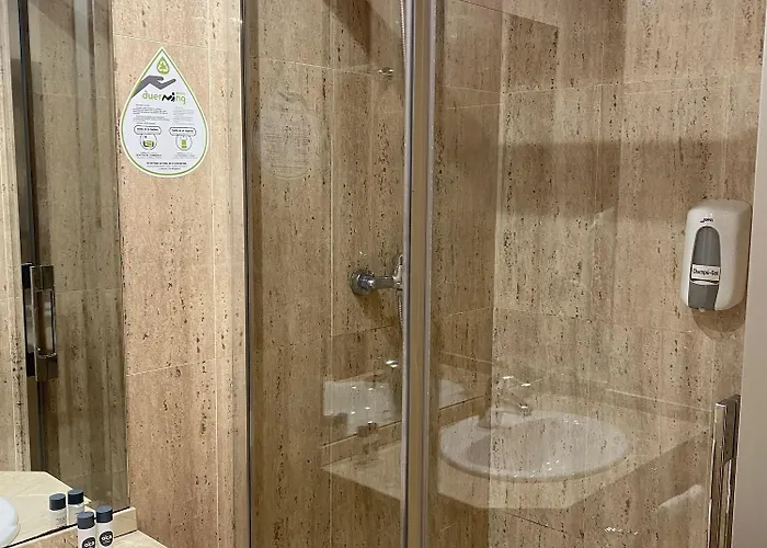 Longoria Plaza By Pandora Hotel 3*