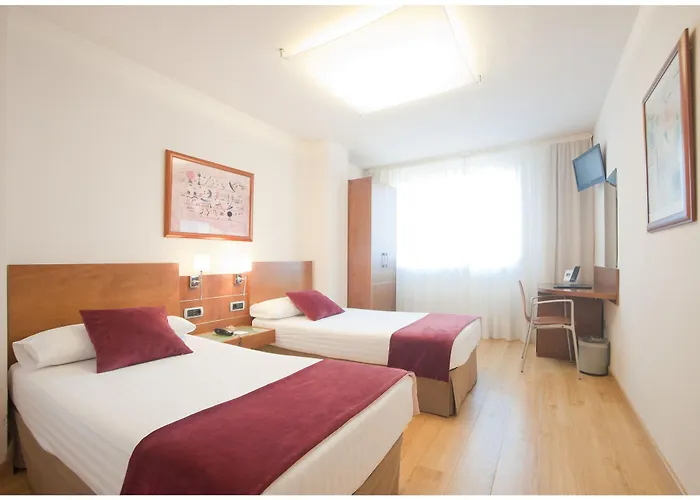 Longoria Plaza By Pandora Hotel 3*