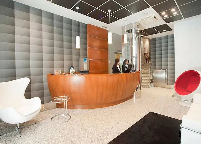 Hotel Longoria Plaza By Pandora