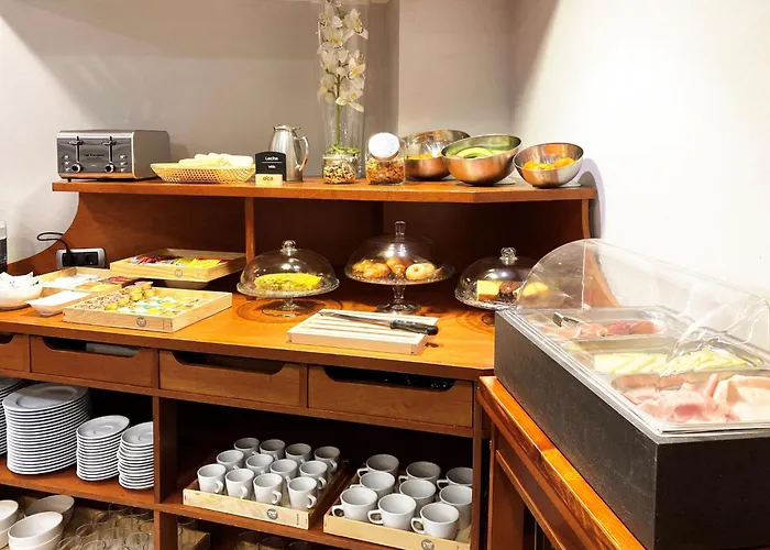 Longoria Plaza By Pandora Oviédo