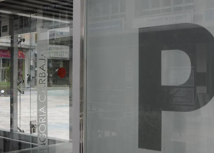 Longoria Plaza By Pandora Oviédo