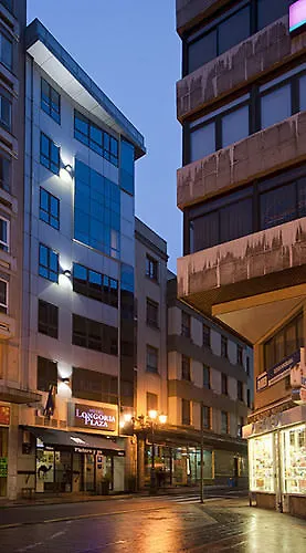 Longoria Plaza By Pandora 3*