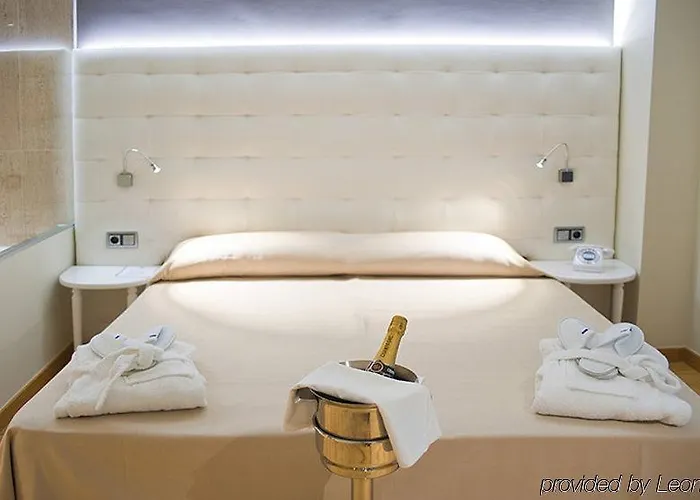 Longoria Plaza By Pandora 3* Oviédo