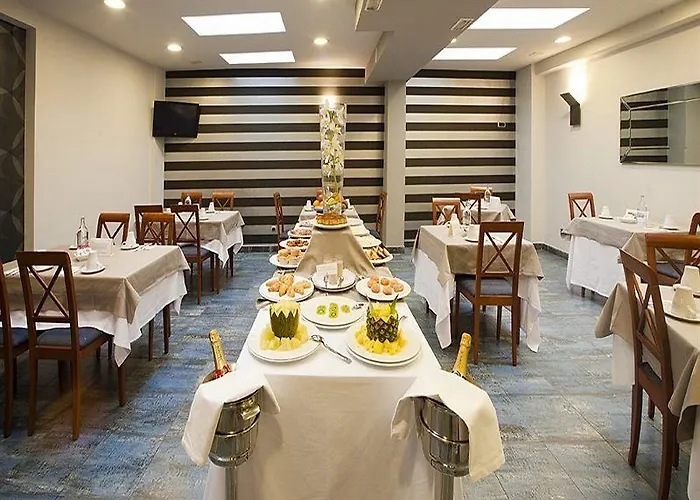 Hotel Longoria Plaza By Pandora Oviédo