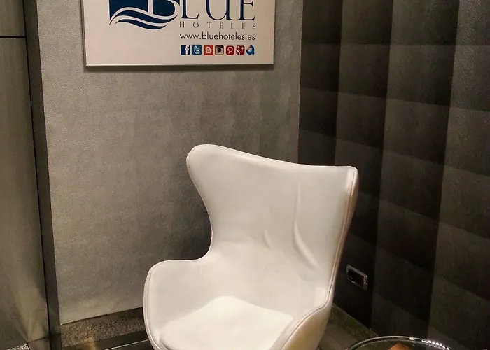 Longoria Plaza By Pandora 3*